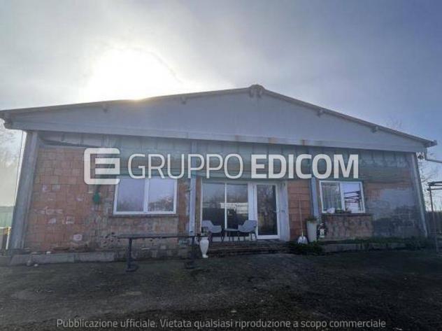 locale commerciale in vendita a Meldola