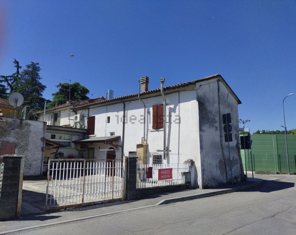 casa semindipendente in vendita a Meldola