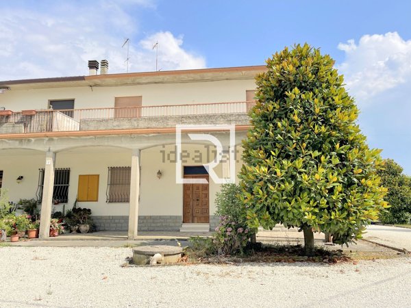 casa indipendente in vendita a Meldola