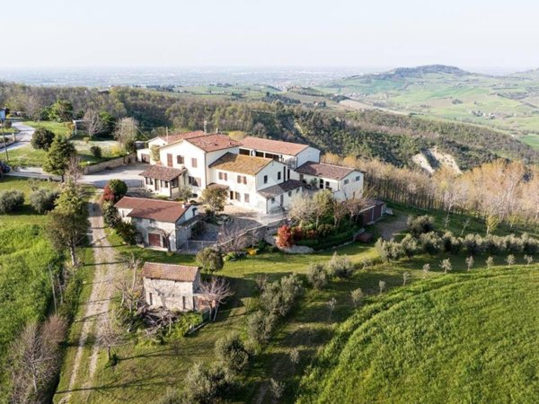casa indipendente in vendita a Meldola in zona Teodorano