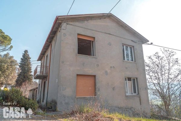 casa indipendente in vendita a Mercato Saraceno in zona San Romano