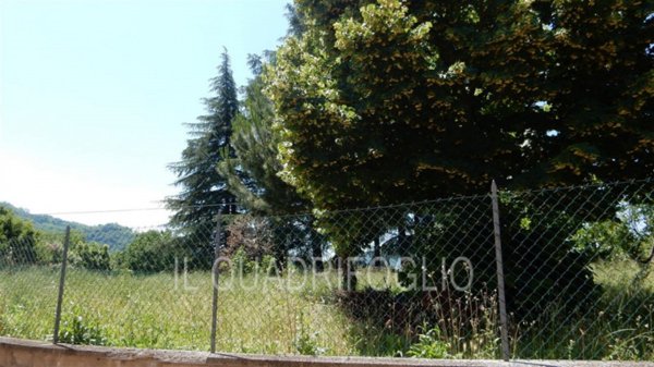 casa indipendente in vendita a Mercato Saraceno