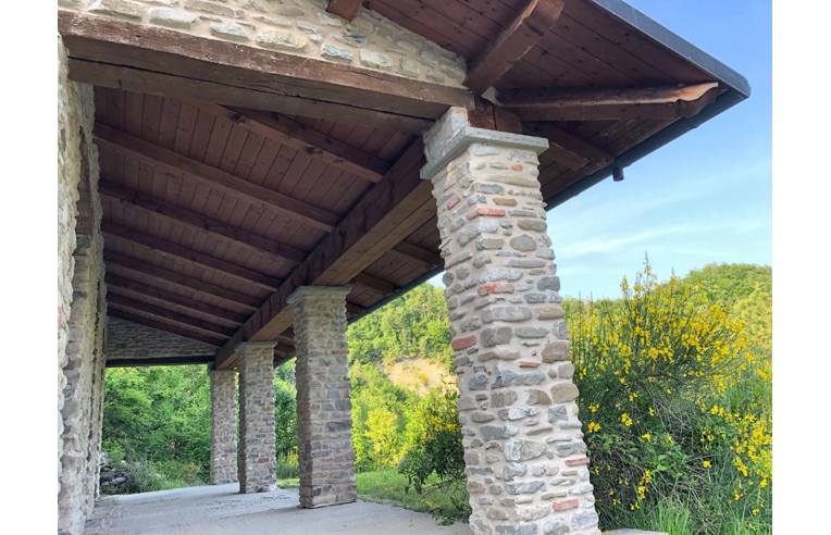 casa indipendente in vendita a Mercato Saraceno
