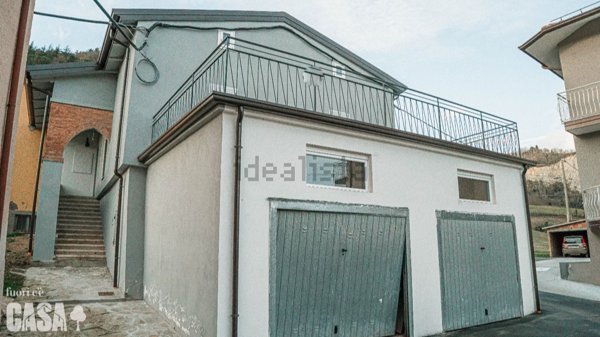 casa indipendente in vendita a Mercato Saraceno