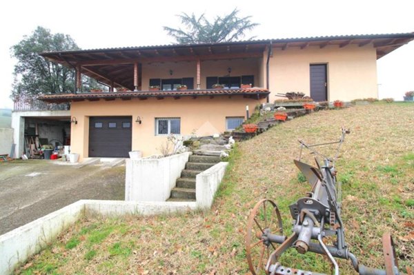 casa indipendente in vendita a Mercato Saraceno