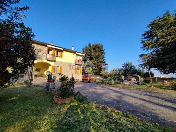 casa indipendente in vendita a Mercato Saraceno in zona San Damiano