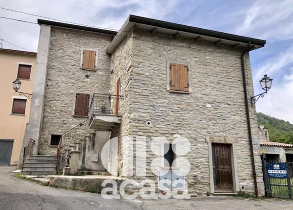 casa indipendente in vendita a Mercato Saraceno