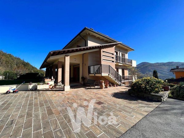 casa indipendente in vendita a Mercato Saraceno