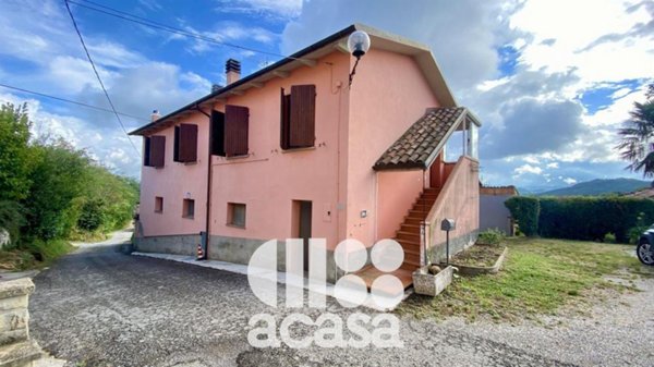 casa indipendente in vendita a Mercato Saraceno