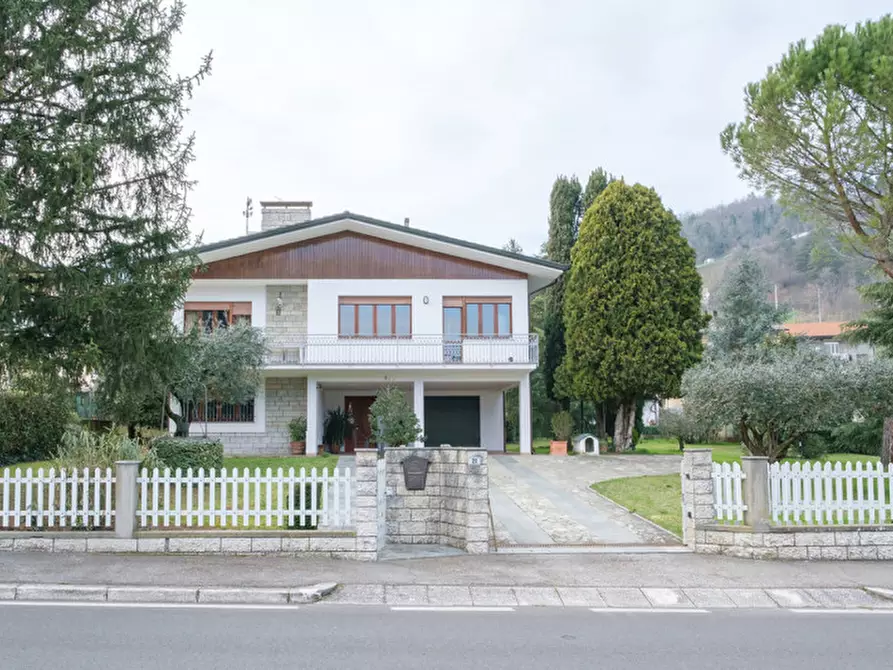 casa indipendente in vendita a Mercato Saraceno