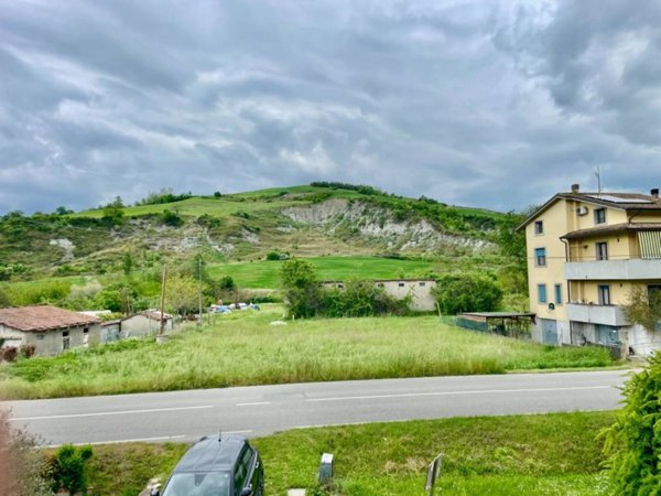 casa indipendente in vendita a Mercato Saraceno in zona San Romano