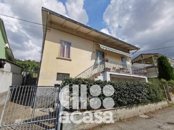 casa indipendente in vendita a Mercato Saraceno