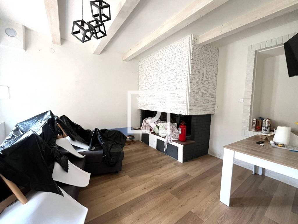 casa indipendente in vendita a Mercato Saraceno in zona Monte Iottone