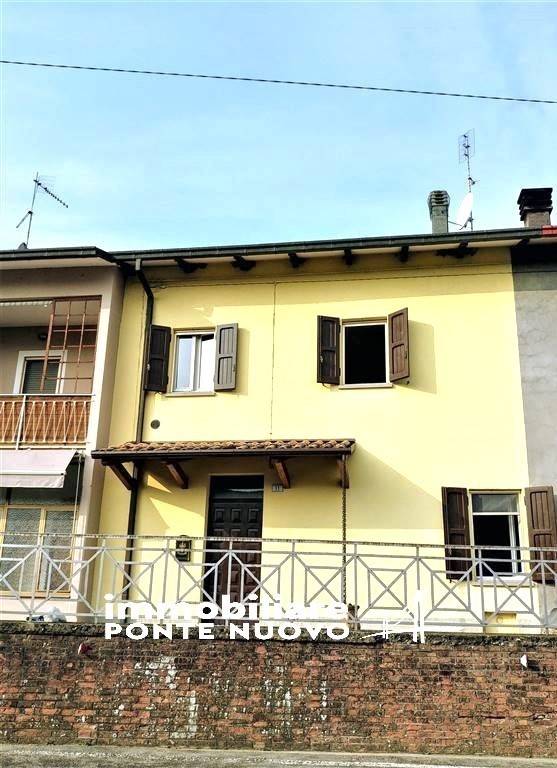 casa indipendente in vendita a Mercato Saraceno in zona Taibo