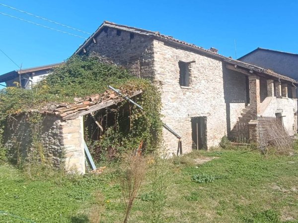 casa indipendente in vendita a Mercato Saraceno