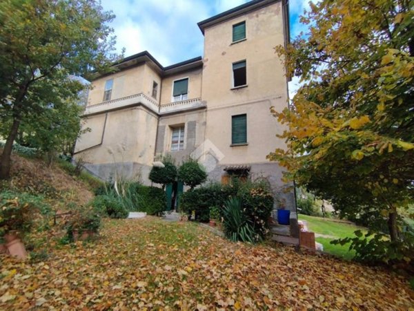 intera palazzina in vendita a Mercato Saraceno in zona Ciola