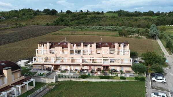 casa indipendente in vendita a Mercato Saraceno in zona Bora