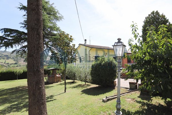 casa indipendente in vendita a Mercato Saraceno in zona Bora