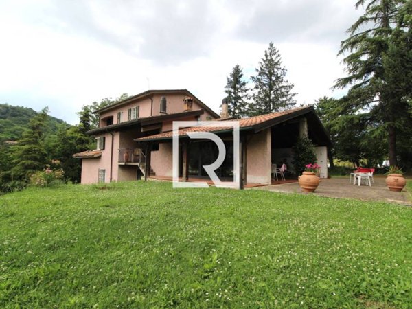 casa indipendente in vendita a Mercato Saraceno