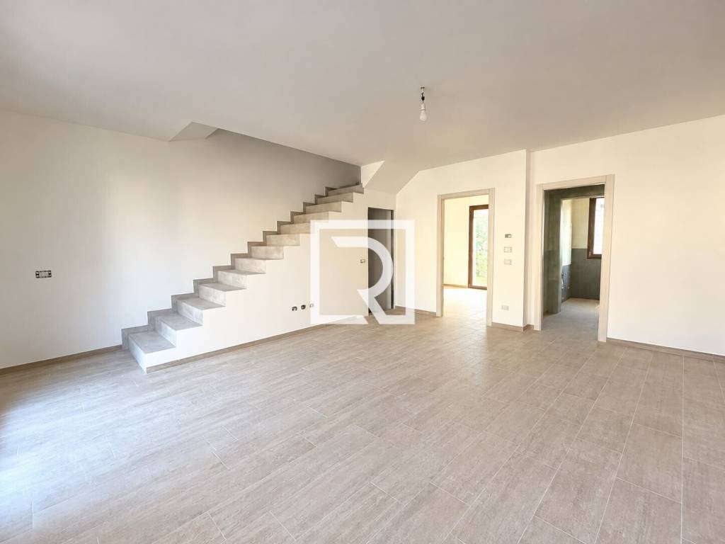 casa indipendente in vendita a Mercato Saraceno in zona Bora