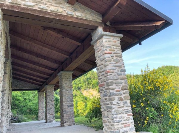 casa indipendente in vendita a Mercato Saraceno