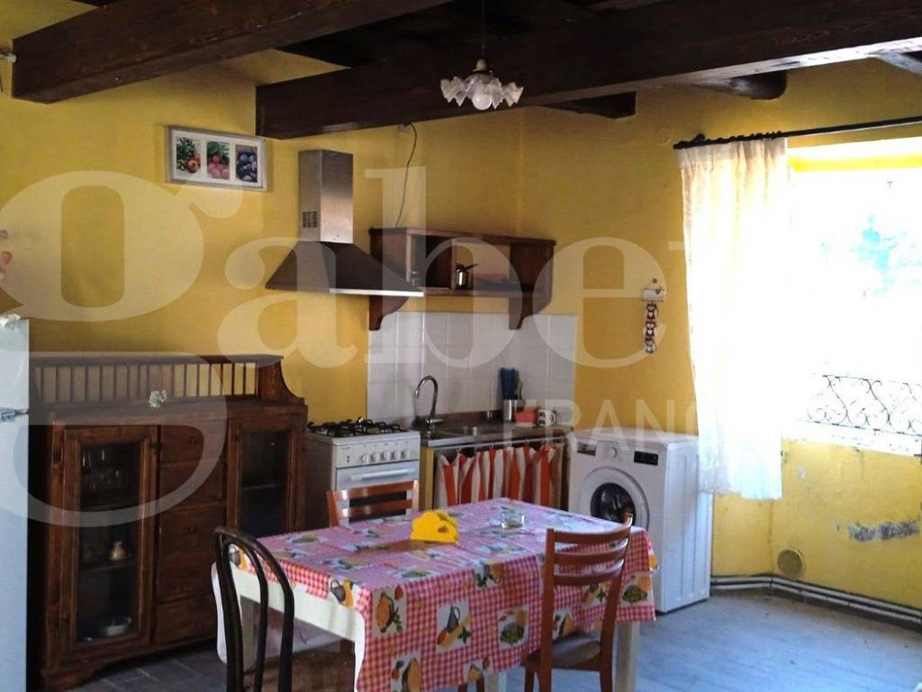 appartamento in vendita a Mercato Saraceno in zona Linaro