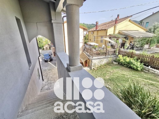 casa indipendente in vendita a Mercato Saraceno