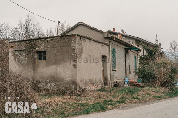 casa indipendente in vendita a Mercato Saraceno in zona Bacciolino