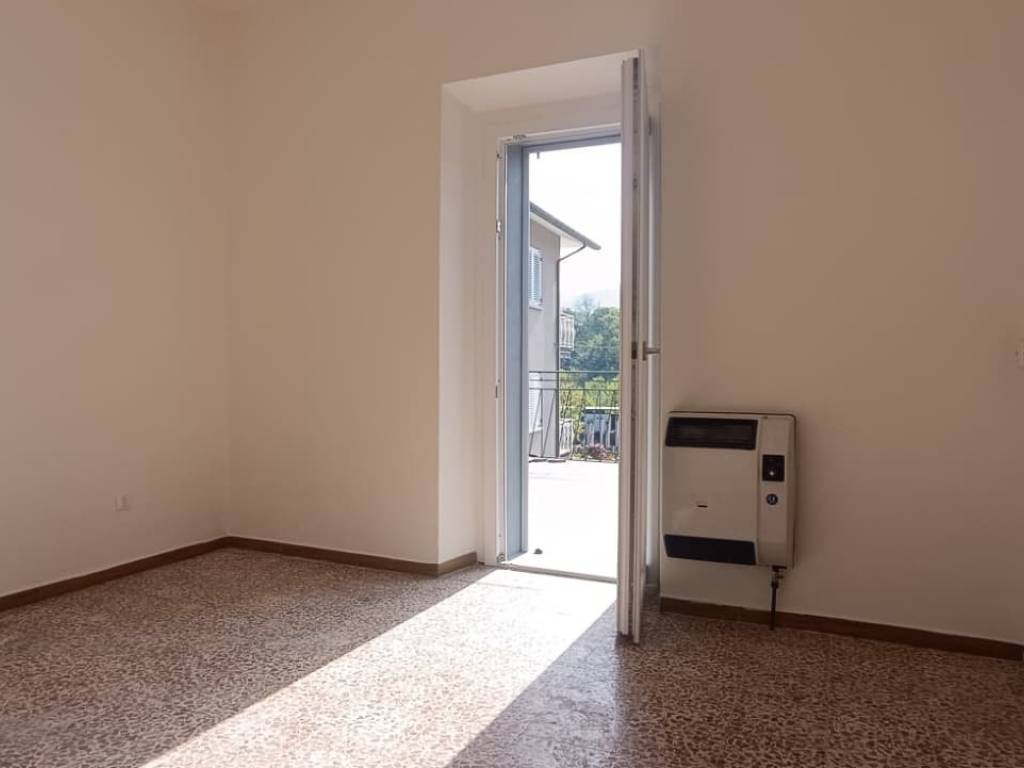 casa indipendente in vendita a Mercato Saraceno in zona Bora