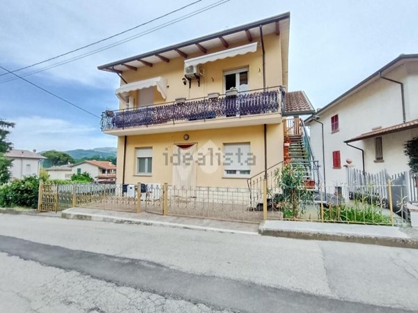appartamento in vendita a Mercato Saraceno in zona Bora