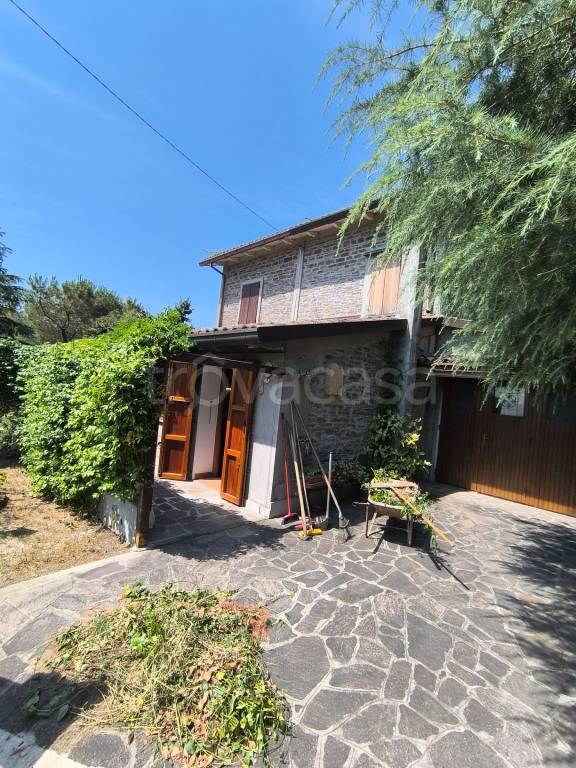 casa indipendente in vendita a Mercato Saraceno