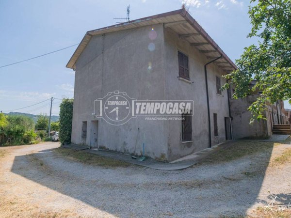 casa indipendente in vendita a Mercato Saraceno in zona Bora
