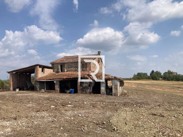 casa indipendente in vendita a Mercato Saraceno in zona Falcino