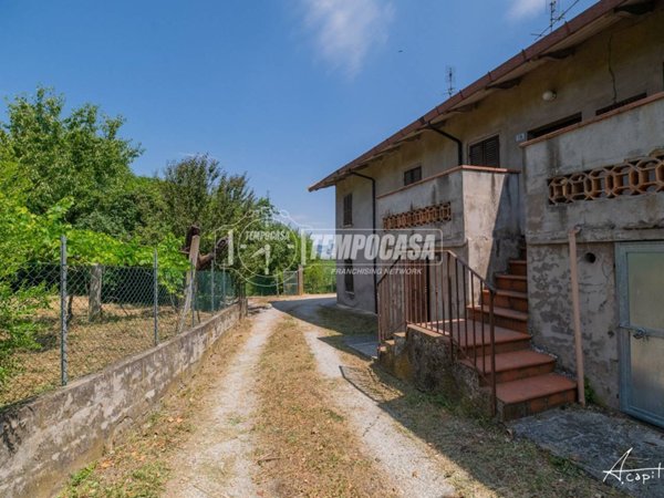 casa indipendente in vendita a Mercato Saraceno in zona Bora