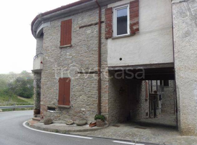 casa indipendente in vendita a Mercato Saraceno in zona Linaro
