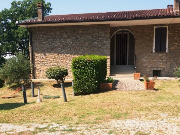 casa indipendente in vendita a Modigliana