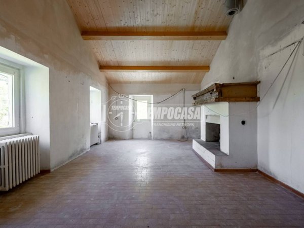 casa indipendente in vendita a Modigliana