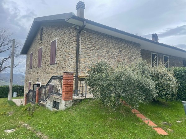 casa indipendente in vendita a Modigliana