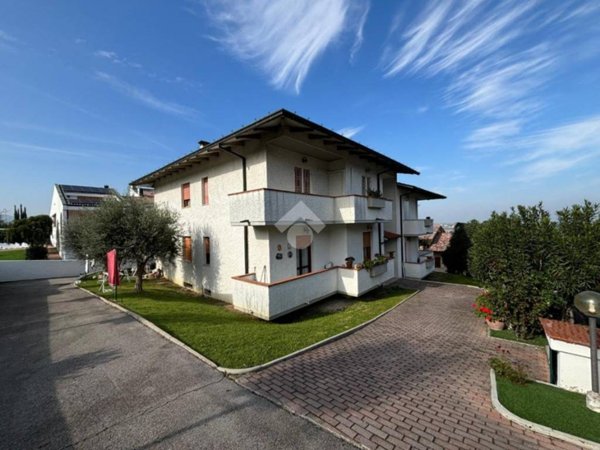 appartamento in vendita a Montiano in zona Badia