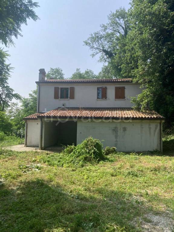 casa indipendente in vendita a Montiano