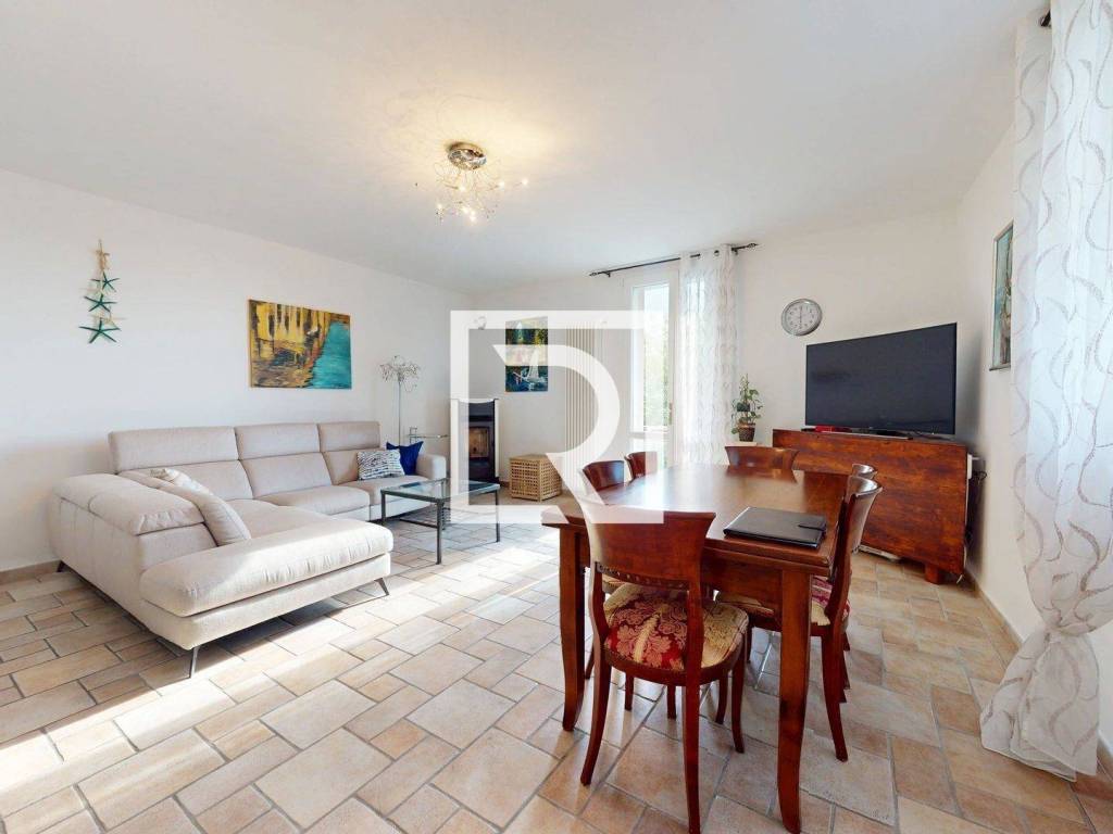 casa indipendente in vendita a Montiano