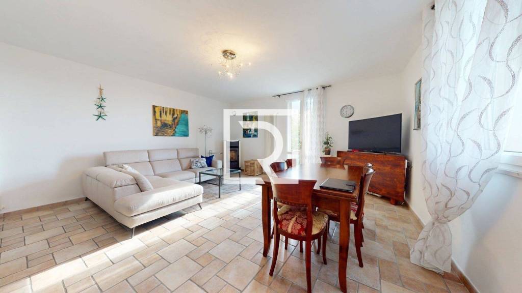 casa indipendente in vendita a Montiano