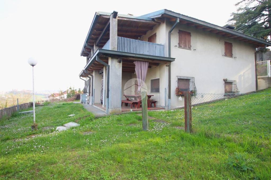 casa indipendente in vendita a Montiano