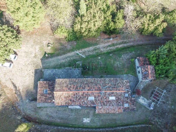 casa indipendente in vendita a Portico e San Benedetto