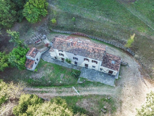 casa indipendente in vendita a Portico e San Benedetto