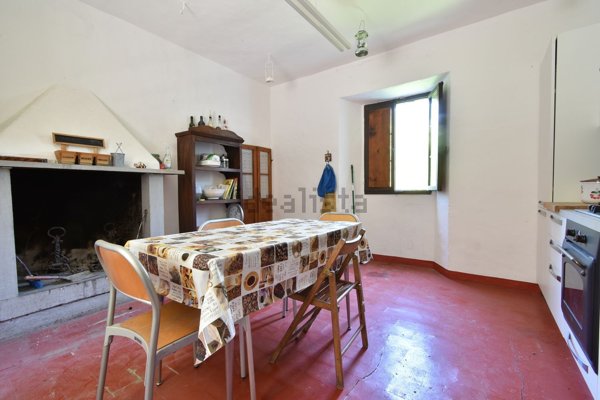 casa indipendente in vendita a Portico e San Benedetto