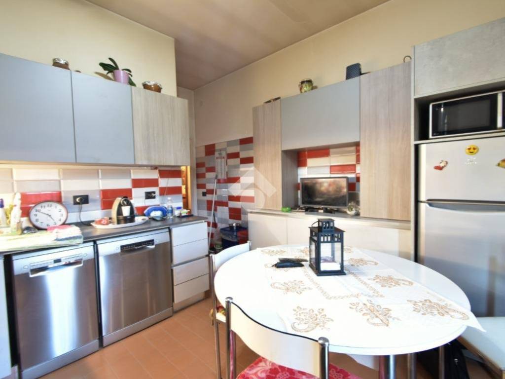 casa indipendente in vendita a Portico e San Benedetto