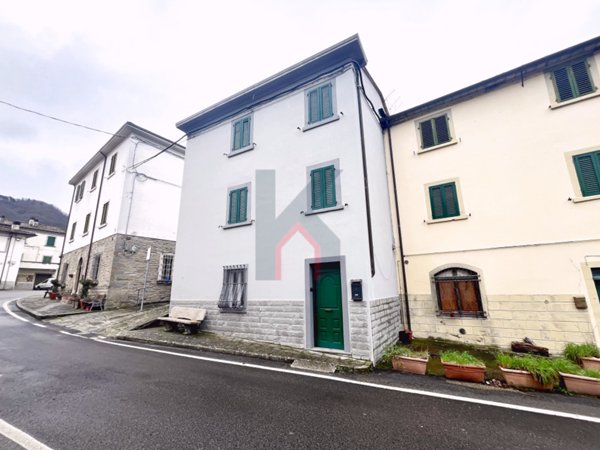 casa indipendente in vendita a Portico e San Benedetto