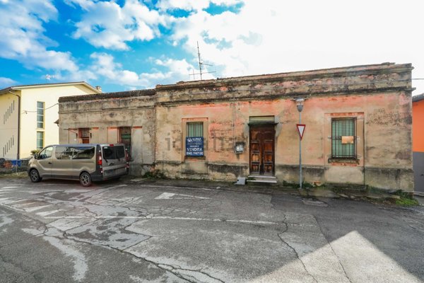 casa semindipendente in vendita a Predappio in zona Fiumana