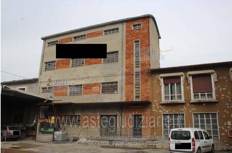 locale commerciale in vendita a Predappio